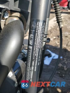 Zdjęcie 9 z 9 samochodu: 2011 HARLEY-DAVIDSON FLSTFB VIN:1HD1JN51XBB038115 - miniatura