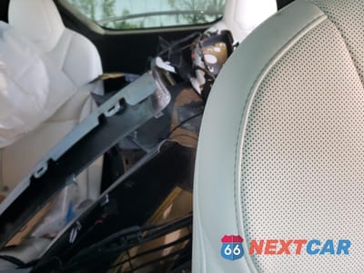Zdjęcie 10 z 14 samochodu: 2022 TESLA MODEL X VIN:7SAXCBE62NF331544 - miniatura