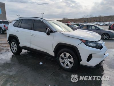 Czwarte zdjęcie samochodu z boku: 2021 TOYOTA RAV4 LE VIN:2T3F1RFV7MW184854 - miniatura