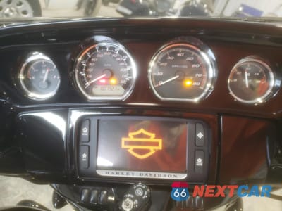 Zdjęcie 8 z 10 samochodu: 2018 HARLEY-DAVIDSON FLHXS STREET GLIDE SPECIAL VIN:1HD1KRC13JB681136 - miniatura