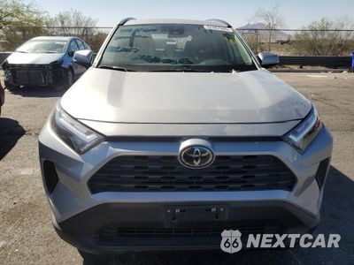 Piąte zdjęcie samochodu w środku: 2024 TOYOTA RAV4 XLE VIN:2T3P1RFV3RW411730 - miniatura