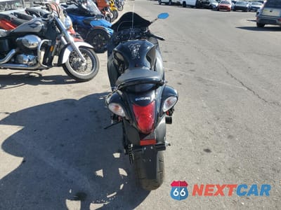 Czwarte zdjęcie samochodu z boku: 2019 SUZUKI GSX1300 RA VIN:JS1GX72B3K7100406 - miniatura