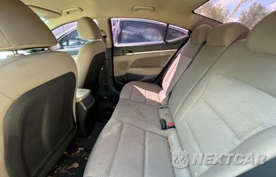 Zdjęcie 6 z 10 samochodu: 2019 HYUNDAI ELANTRA SEL VIN:KMHD84LF3KU770704 - miniatura