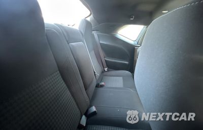 Zdjęcie 6 z 11 samochodu: 2019 DODGE CHALLENGER SXT VIN:2C3CDZAG1KH739642 - miniatura