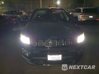 Piąte zdjęcie samochodu w środku: 2018 JEEP COMPASS LIMITED VIN:3C4NJCCB0JT367938 - miniatura