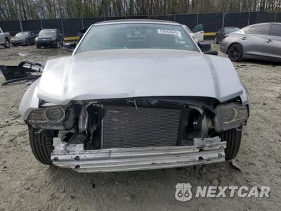 Piąte zdjęcie samochodu w środku: 2013 FORD MUSTANG VIN:1ZVBP8EM4D5252323 - miniatura