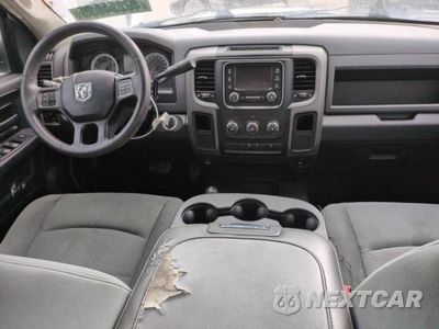 Zdjęcie 8 z 12 samochodu: 2014 RAM 2500 ST VIN:3C6UR5CJ1EG139704 - miniatura