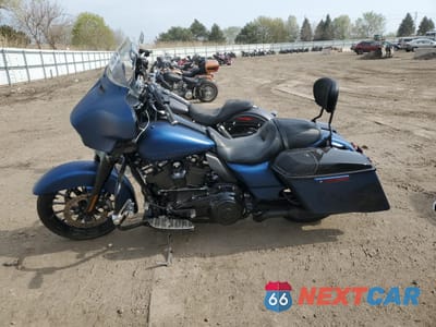 Trzecie zdjęcie samochodu z tyłu: 2018 HARLEY-DAVIDSON FLHXS 115TH ANNIVERSARY STREET GLIDE SPECIAL VIN:1HD1KYC14JB632070 - miniatura