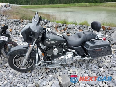 Trzecie zdjęcie samochodu z tyłu: 2008 HARLEY-DAVIDSON FLHX VIN:1HD1KB4158Y657918 - miniatura
