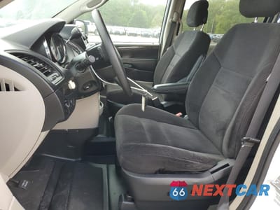 Zdjęcie 7 z 15 samochodu: 2014 DODGE GRAND CARAVAN SXT VIN:2C4RDGCG2ER390304 - miniatura
