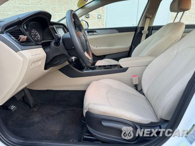 Zdjęcie 9 z 10 samochodu: 2018 HYUNDAI SONATA SE VIN:5NPE24AF0JH665480 - miniatura