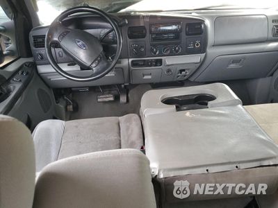 Zdjęcie 8 z 14 samochodu: 2006 FORD F250 SUPER DUTY VIN:1FTSX21506EC57388 - miniatura