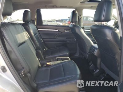 Zdjęcie 11 z 15 samochodu: 2018 TOYOTA HIGHLANDER SE VIN:5TDKZRFH9JS543197 - miniatura