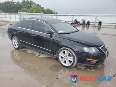 Czwarte zdjęcie samochodu z boku: 2010 VOLKSWAGEN PASSAT KOMFORT VIN:WVWJK7AN4AE121801 - miniatura