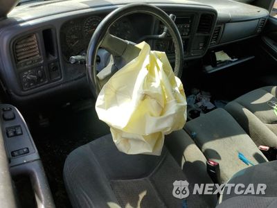 Zdjęcie 8 z 12 samochodu: 2004 CHEVROLET SILVERADO C1500 VIN:2GCEC19TX41105784 - miniatura