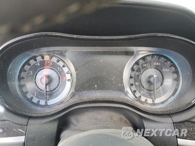 Zdjęcie 9 z 12 samochodu: 2023 CHRYSLER 300 S VIN:2C3CCABG0PH565587 - miniatura