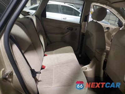 Zdjęcie 11 z 15 samochodu: 2000 FORD FOCUS SE VIN:1FAHP36P7YW219878 - miniatura