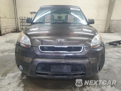 Piąte zdjęcie samochodu w środku: 2011 KIA SOUL + VIN:KNDJT2A23B7281616 - miniatura