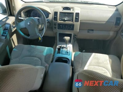 Zdjęcie 8 z 13 samochodu: 2006 NISS PATHFINDER S VIN:5N1AR18U96C640878 - miniatura