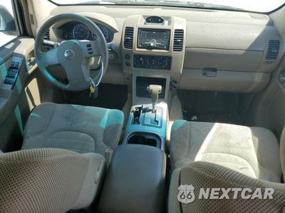 Zdjęcie 8 z 13 samochodu: 2006 NISS PATHFINDER S VIN:5N1AR18U96C640878 - miniatura