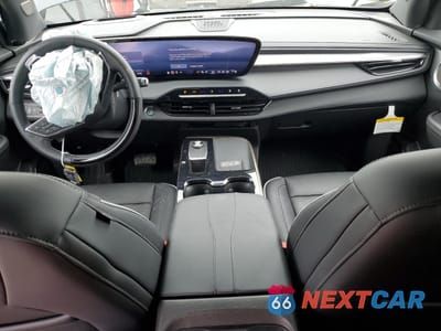 Zdjęcie 8 z 14 samochodu: 2025 BUICK ENCLAVE AVENIR VIN:5GAEVCRS9SJ102683 - miniatura