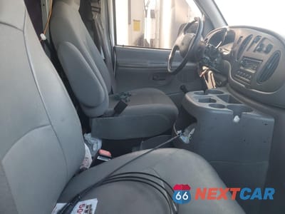 Zdjęcie 10 z 12 samochodu: 2001 FORD ECONOLINE E350 SUPER DUTY VAN VIN:1FTSE34L91HA90400 - miniatura