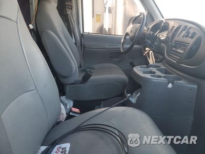 Zdjęcie 10 z 12 samochodu: 2001 FORD ECONOLINE E350 SUPER DUTY VAN VIN:1FTSE34L91HA90400 - miniatura
