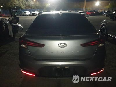 Zdjęcie 6 z 12 samochodu: 2019 HYUNDAI ELANTRA SEL VIN:5NPD84LF8KH423531 - miniatura