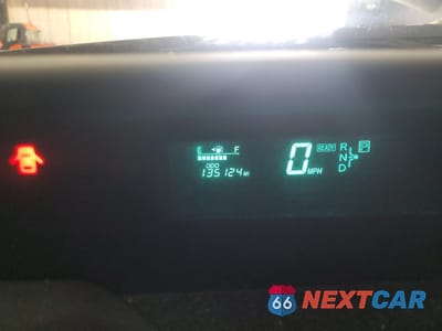 Zdjęcie 9 z 12 samochodu: 2004 TOYOTA PRIUS VIN:JTDKB20U240044864 - miniatura