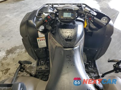 Piąte zdjęcie samochodu w środku: 2024 YAMAHA YFM700 VIN:5Y4AMH2W5RA305811 - miniatura