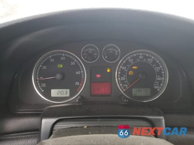 Zdjęcie 9 z 14 samochodu: 2002 VOLKSWAGEN PASSAT GLS VIN:WVWVD63B22E402537 - miniatura