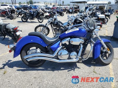 Trzecie zdjęcie samochodu z tyłu: 2016 HONDA VT1300 CR VIN:JH2SC6614GK600013 - miniatura