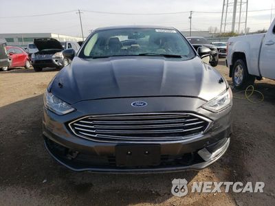 Piąte zdjęcie samochodu w środku: 2017 FORD FUSION S VIN:3FA6P0G72HR368996 - miniatura