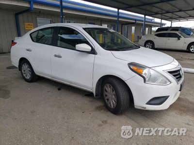 Czwarte zdjęcie samochodu z boku: 2015 NISSAN VERSA S VIN:3N1CN7AP2FL845708 - miniatura