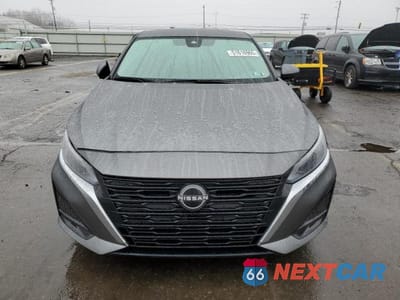 Piąte zdjęcie samochodu w środku: 2023 NISSAN ALTIMA SV VIN:1N4BL4DV1PN391501 - miniatura