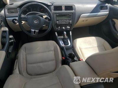 Zdjęcie 8 z 12 samochodu: 2012 VOLKSWAGEN JETTA TDI VIN:3VWLL7AJ6CM086918 - miniatura