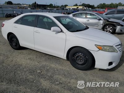 Czwarte zdjęcie samochodu z boku: 2010 TOYOTA CAMRY BASE VIN:4T1BF3EK1AU534990 - miniatura