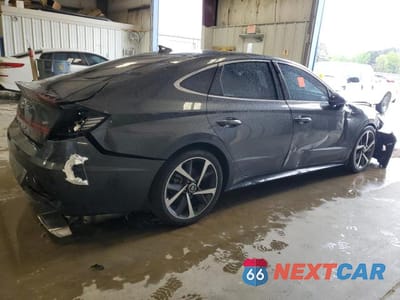 Trzecie zdjęcie samochodu z tyłu: 2022 HYUNDAI SONATA SEL PLUS VIN:5NPEJ4J20NH138416 - miniatura