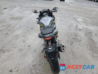 Czwarte zdjęcie samochodu z boku: 2023 HONDA CBR500 RA VIN:MLHPC6257P5400391 - miniatura