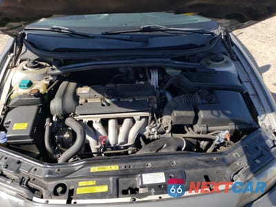 Zdjęcie 13 z 14 samochodu: 2004 VOLVO S60 VIN:YV1RS64A942359553 - miniatura