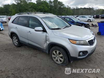 Czwarte zdjęcie samochodu z boku: 2013 KIA SORENTO LX VIN:5XYKTCA60DG323792 - miniatura