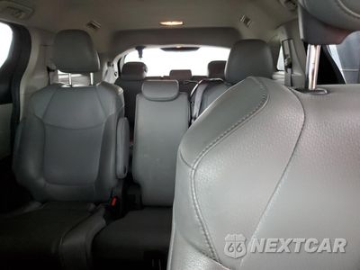 Zdjęcie 10 z 16 samochodu: 2021 TOYOTA SIENNA XLE VIN:5TDJRKEC4MS071018 - miniatura