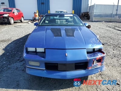 Piąte zdjęcie samochodu w środku: 1986 CHEVROLET CAMARO VIN:1G1FP87F9GN174492 - miniatura
