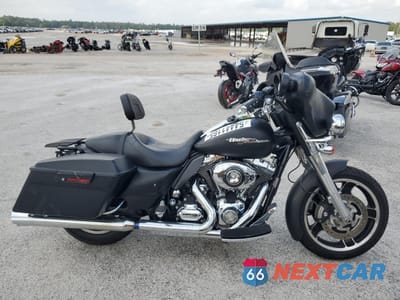 2010 HARLEY-DAVIDSON FLHX 1HD1KB410AB623393 - główne zdjęcie licytacji z USA - miniatura