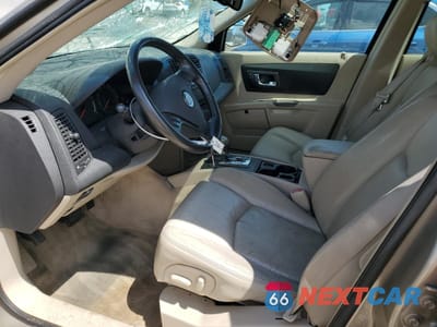 Zdjęcie 7 z 13 samochodu: 2004 CADILLAC SRX VIN:1GYEE637440181557 - miniatura