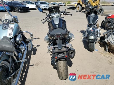 Czwarte zdjęcie samochodu z boku: 2017 BMW R1200 R VIN:WB10A1409HZ197980 - miniatura