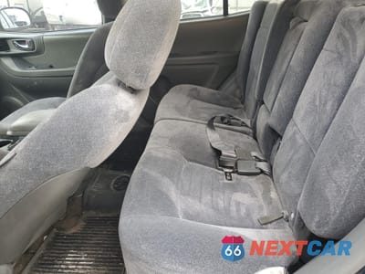 Zdjęcie 11 z 13 samochodu: 2004 HYUNDAI SANTA FE GLS VIN:KM8SC73E94U775858 - miniatura