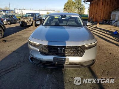 Piąte zdjęcie samochodu w środku: 2023 HONDA ACCORD LX VIN:1HGCY1F20PA020114 - miniatura