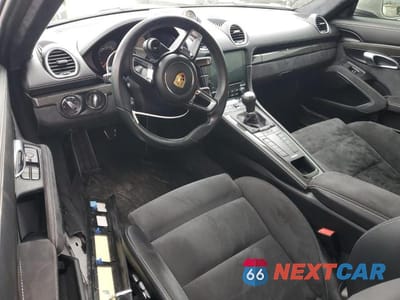 Zdjęcie 8 z 13 samochodu: 2019 PORSCHE CAYMAN S VIN:WP0AB2A82KS278159 - miniatura