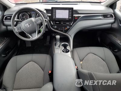 Zdjęcie 8 z 15 samochodu: 2022 TOYOTA CAMRY LE VIN:4T1C11AK3NU689995 - miniatura